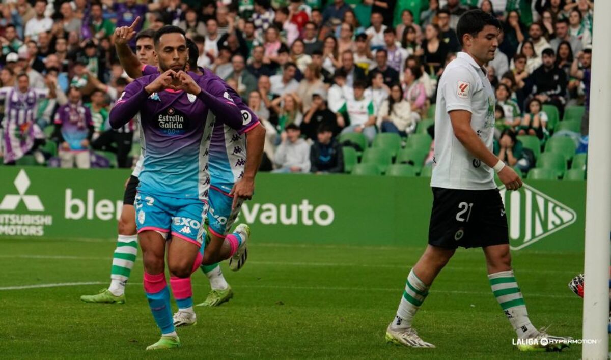 Imagen del Racing de Santander-Real Valladolid.  / LALIGA