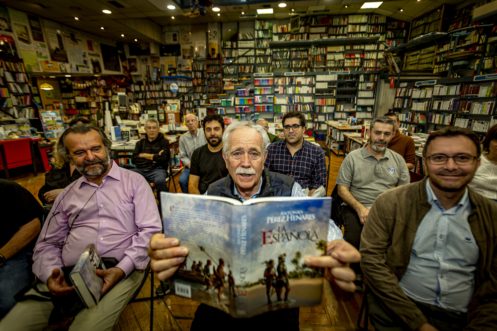 Antonio Pérez Henares presenta su última novela La española  / JONATHAN TAJES