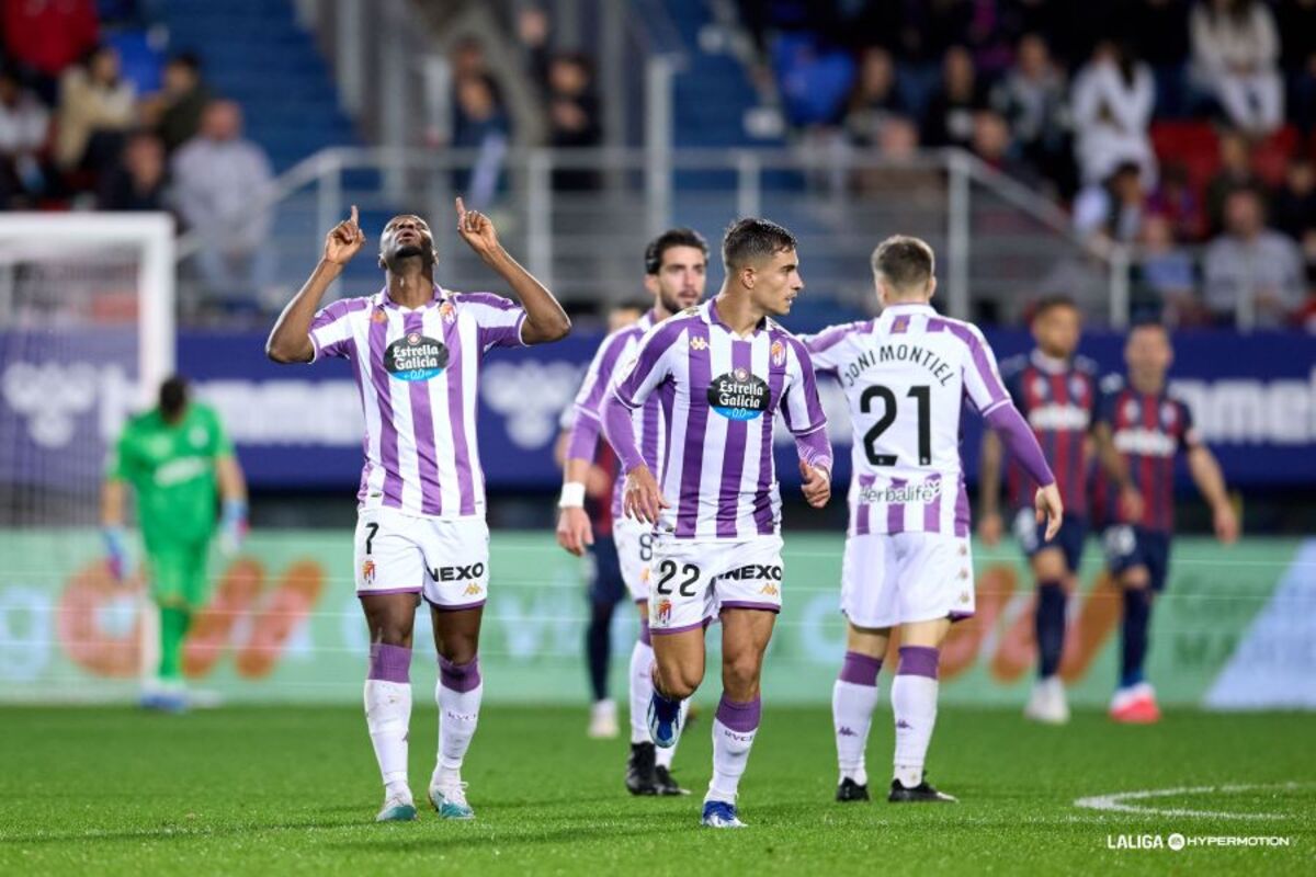 El Real Valladolid cayó goleado en Ipurua.  / LALIGA