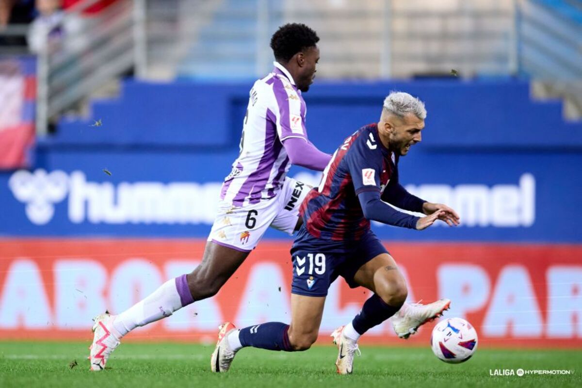 El Real Valladolid cayó goleado en Ipurua.  / LALIGA