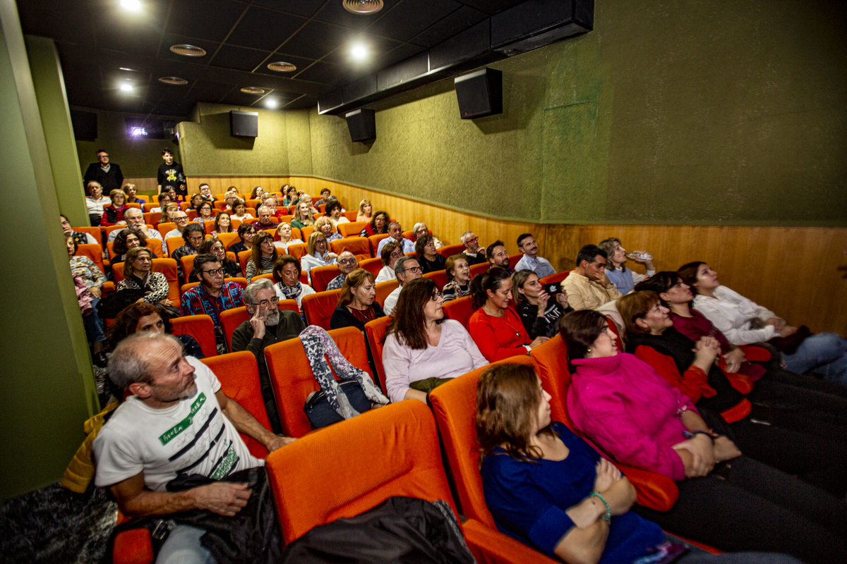 Estreno de la película Secundarias de Arturo Dueñas en los cines Casablanca  / JONATHAN TAJES