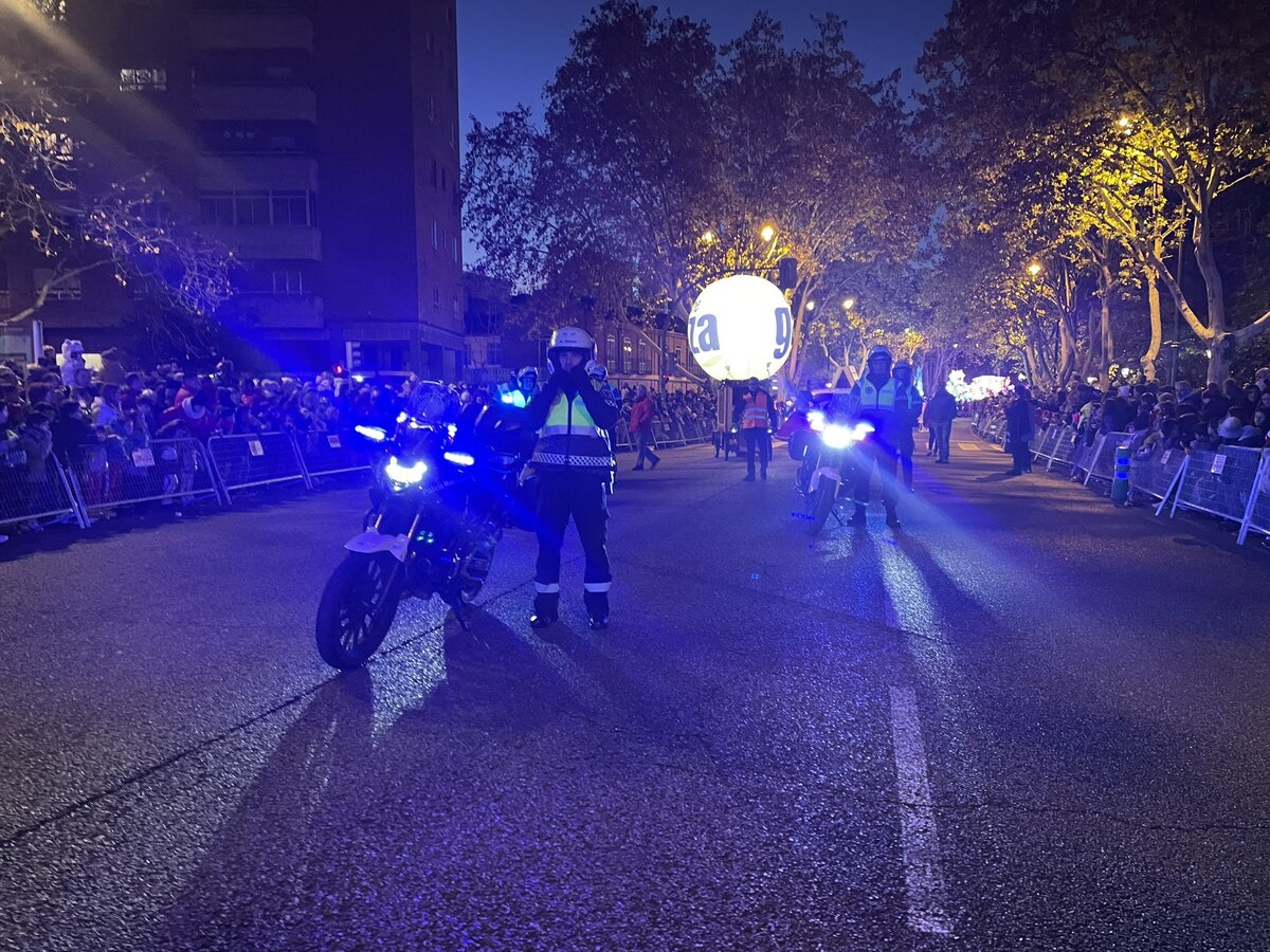 Papá Noel recorre las calles de Valladolid .  / El Día de Valladolid