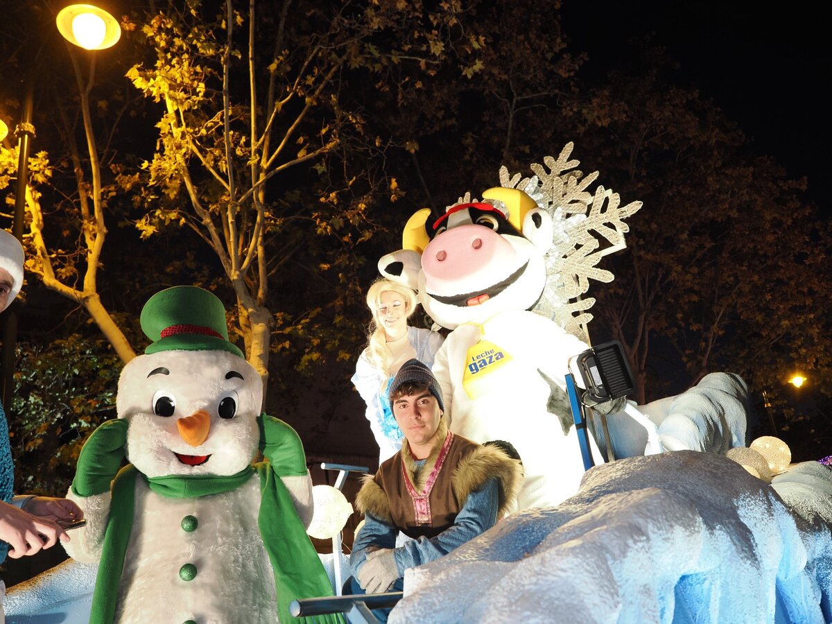 Papá Noel recorre las calles de Valladolid .  / El Día de Valladolid