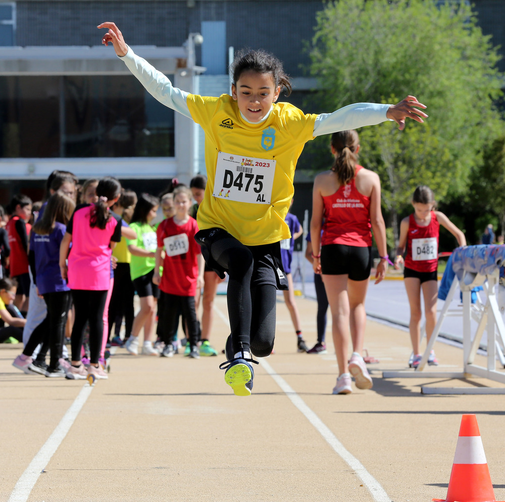 Primera jornada del Campeonato Escolar de Atletismo en Pista al Aire Libre  / MONTSE.ALVAREZ