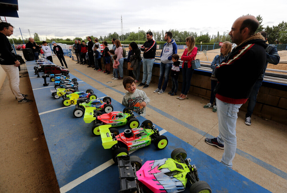 Calistenia, fútbol femenino y automodelismo, en fiestas 