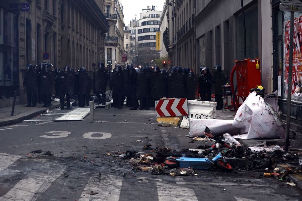 Nationwide strike in France against planned pension reform
  / YOAN VALAT