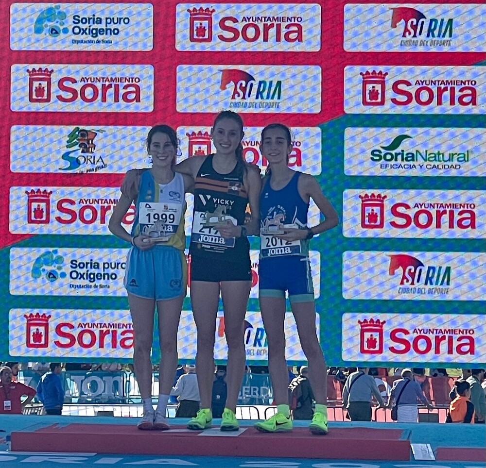 María Viciosa, ganadora en sub 18 en el Cross de Soria.