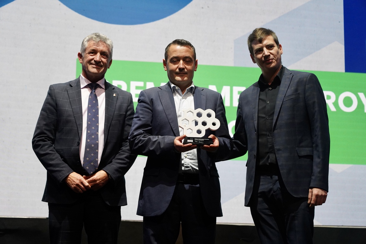 Acto de entrega de la primera edición de los Premios de la Automoción y Movilidad de Castilla y León.  / LETICIA PÉREZ / ICAL