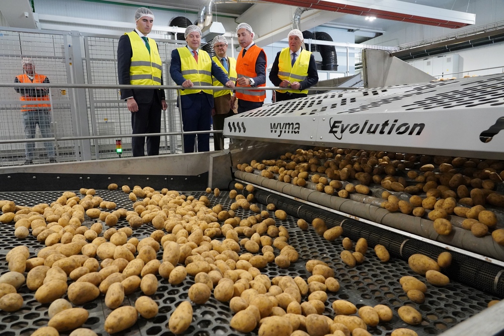 Inauguración de la nueva fábrica de Patatas Meléndez en Medina del