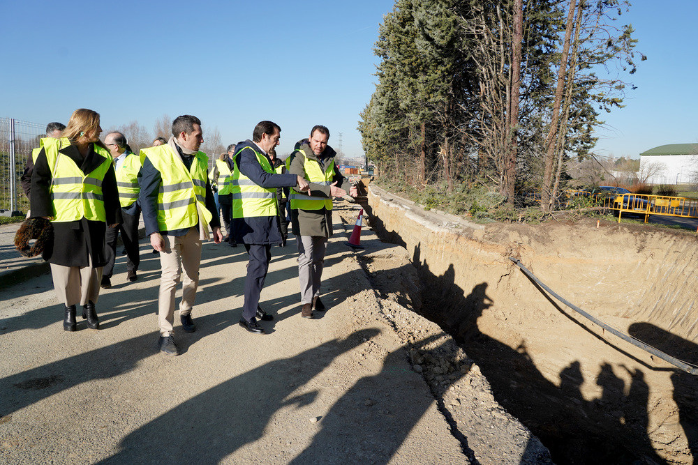 Obras de la red de calor sostenible 'Valladolid-Oeste'  / LETICIA PÉREZ / ICAL