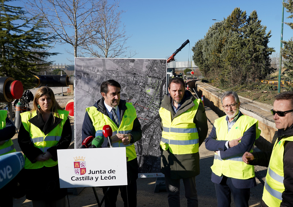 Obras de la red de calor sostenible 'Valladolid-Oeste'  / LETICIA PÉREZ / ICAL