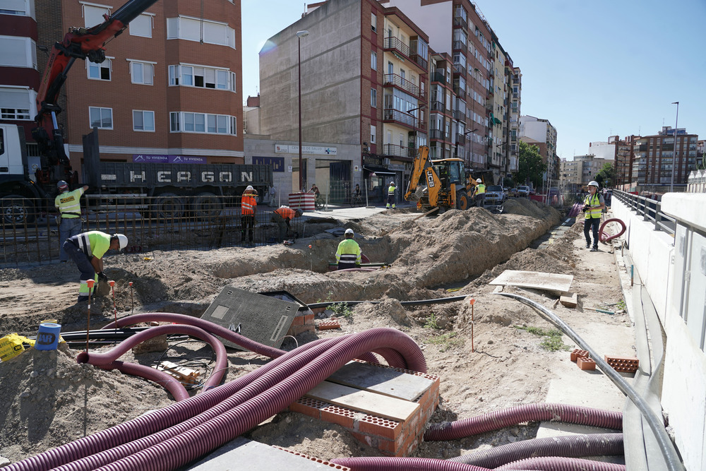 El Ayuntamiento de Valladolid informa sobre la puesta en servicio del paso peatonal de Panaderos y su plaza pública  / RUBÉN CACHO / ICAL