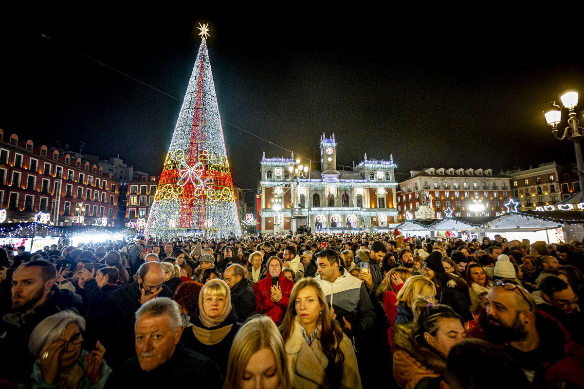 Encendido de las luces de Navidad.  / JONATHAN TAJES