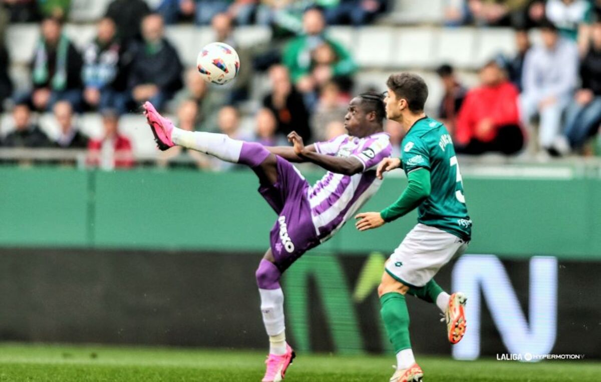 Racing de Ferrol-Real Valladolid   / LA LIGA