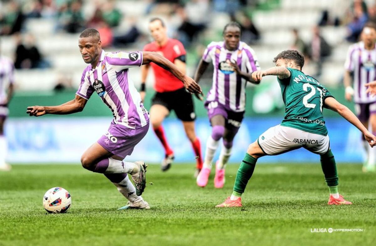 Racing de Ferrol-Real Valladolid   / LA LIGA