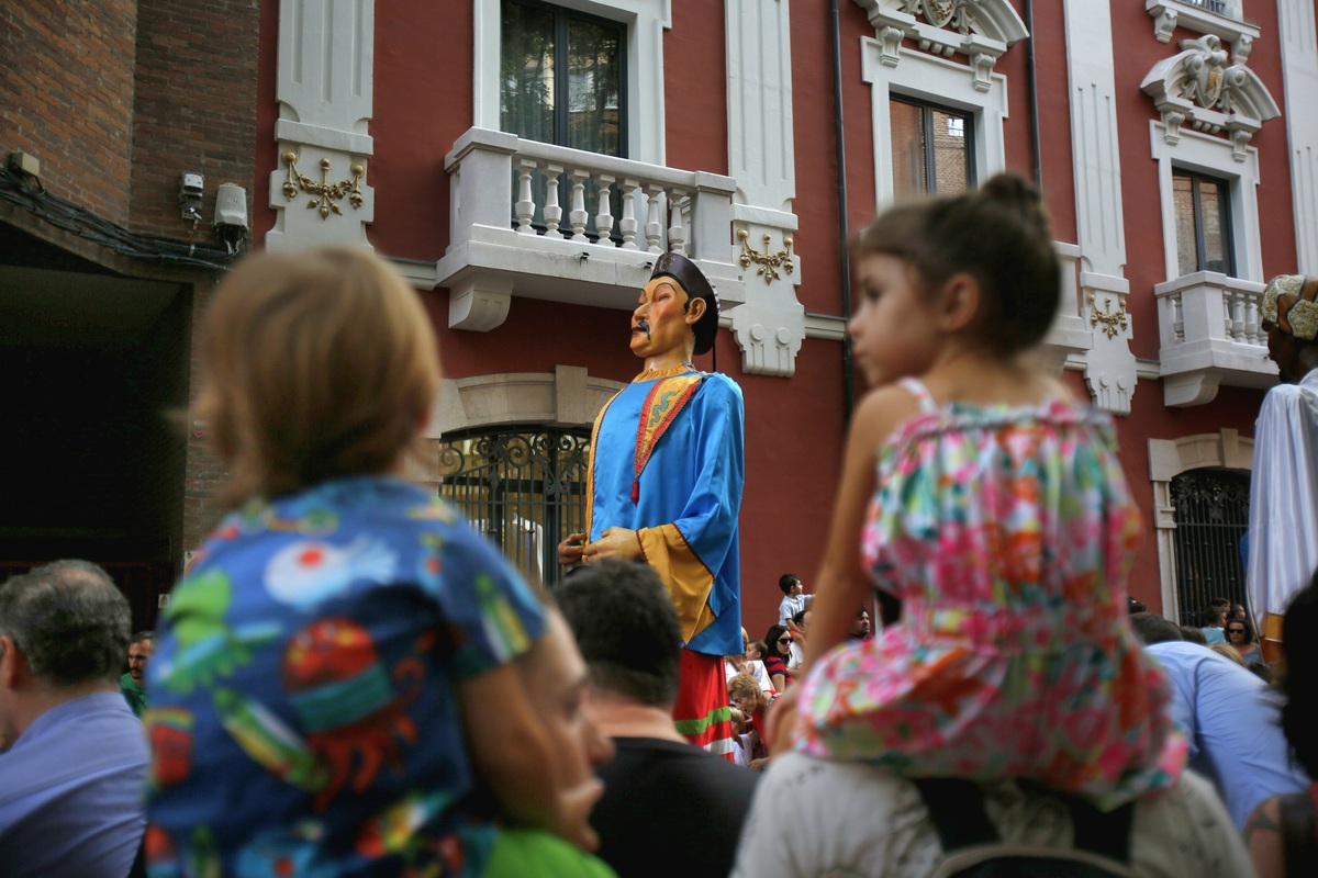 Gigantes y Cabezudos por las calles del centro   / JONATHAN TAJES