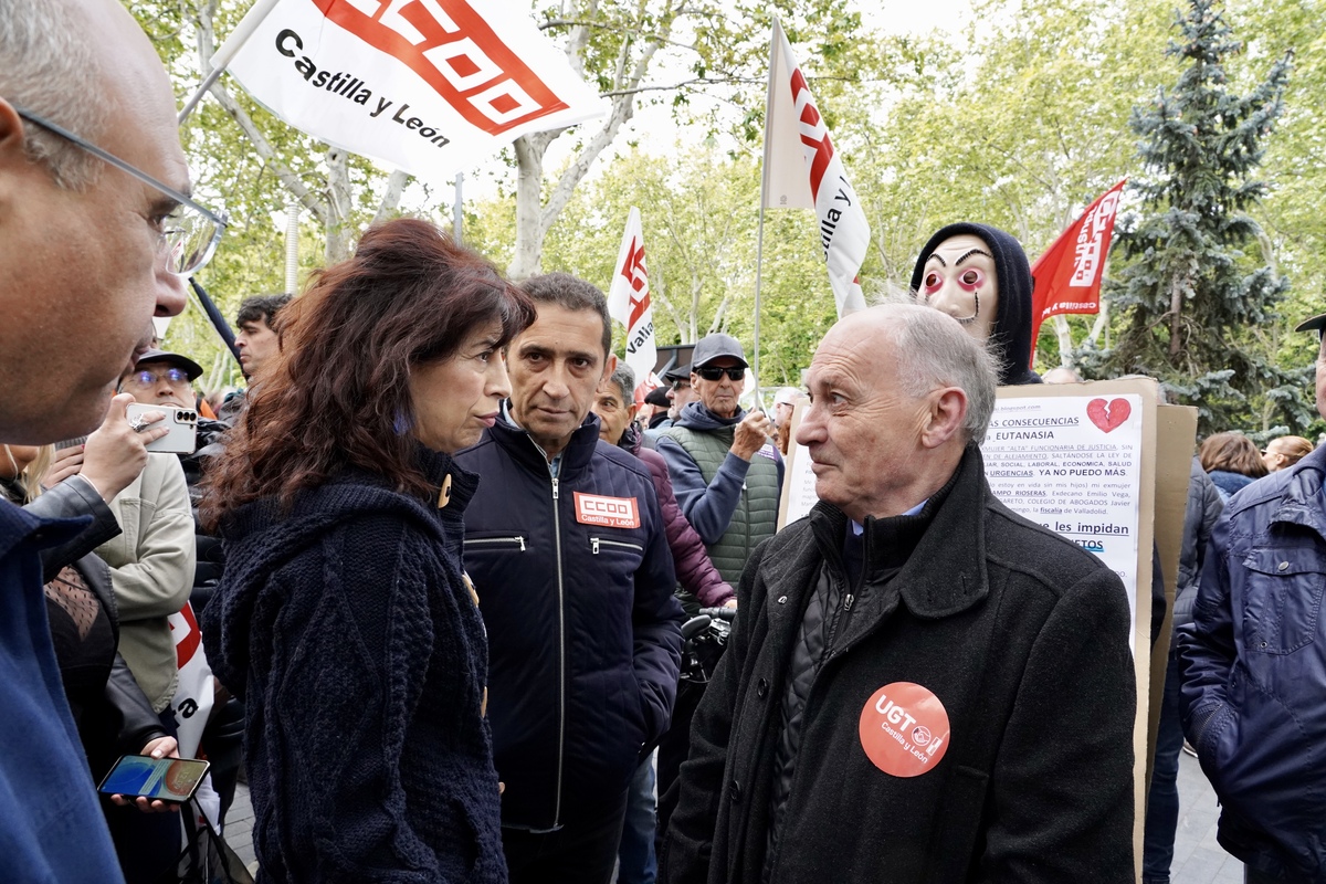 Manifestación del 1 de mayo en Valladolid.  / MIRIAM CHACÓN ICAL