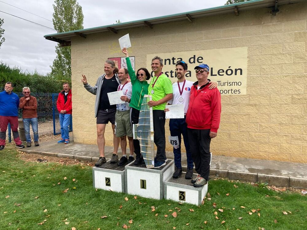 Podio de Combate del Open Internacional GBR en Valladolid.