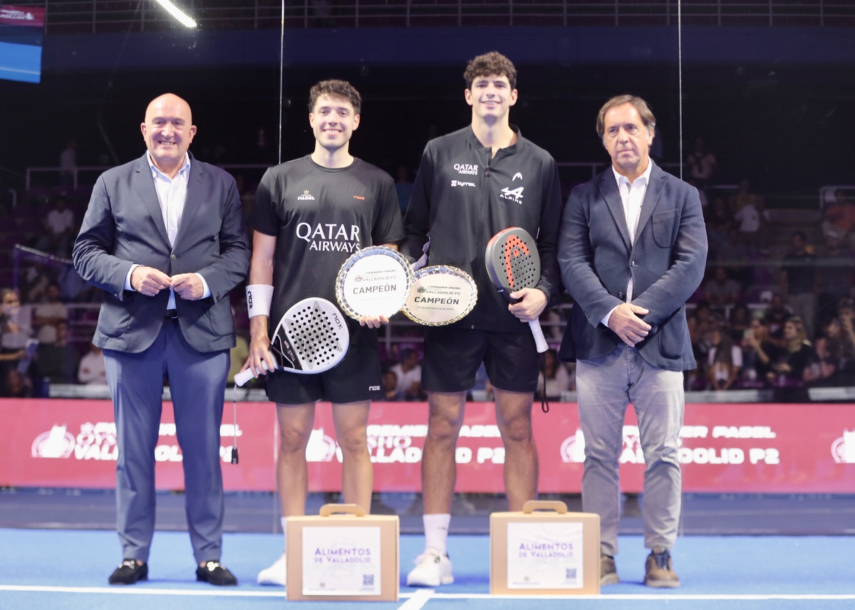 Final del Oysho Valladolid Padel Premier en Pisuerga.  / MONTSE.ALVAREZ