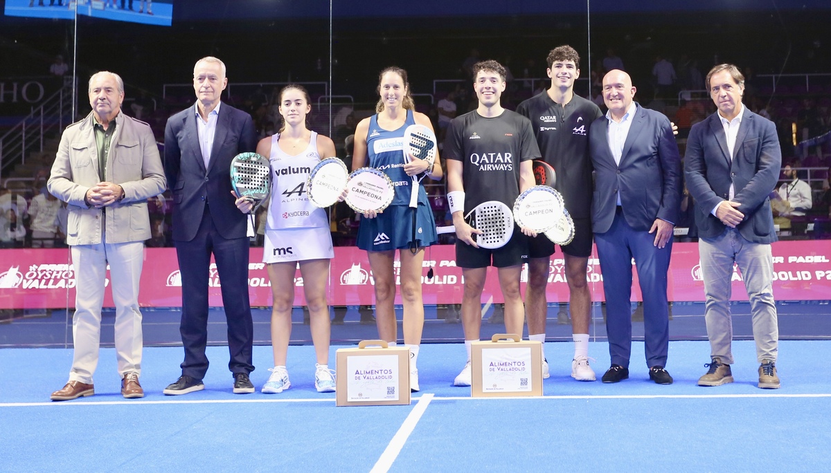 Final del Oysho Valladolid Padel Premier en Pisuerga.  / MONTSE.ALVAREZ