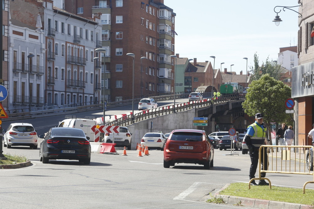 Corte de un carril en Arco de Ladrillo.