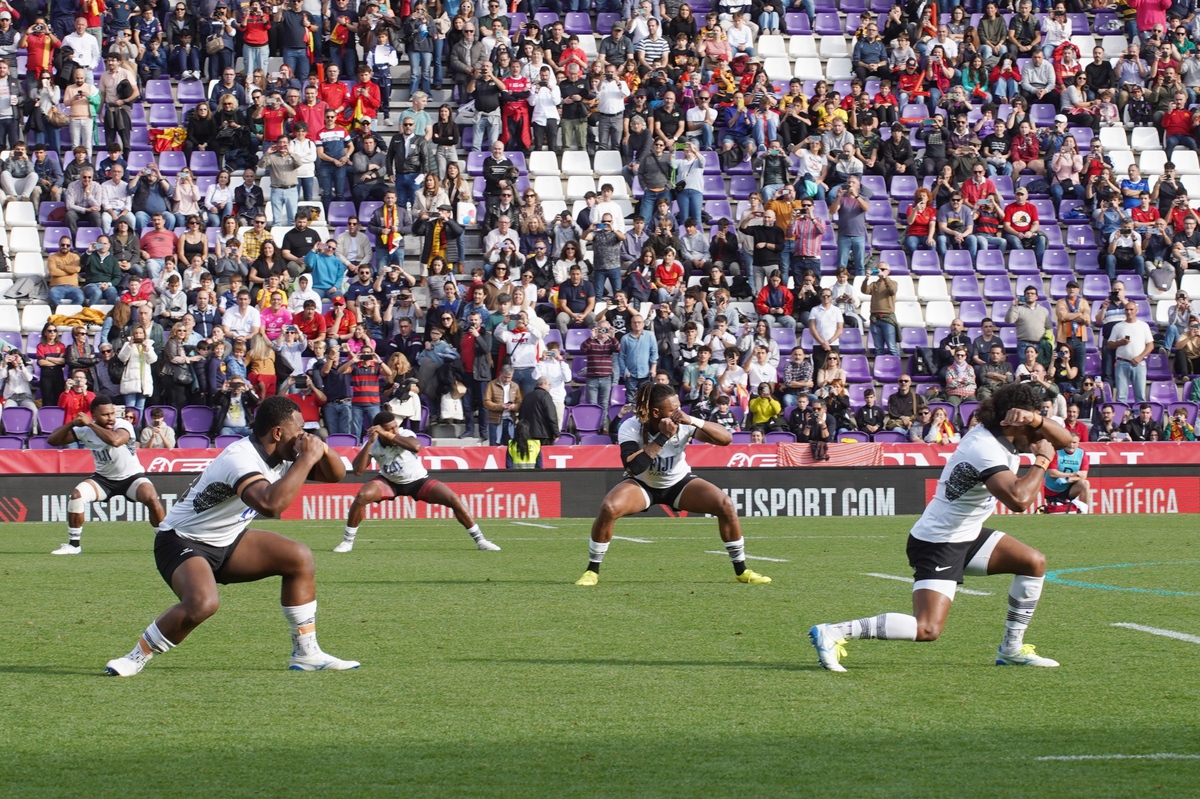 La selección española absoluta de rugby masculino se enfrenta a Fiyi en el estadio José Zorrilla de Valladolid.  / MIRIAM CHACÓN / ICAL