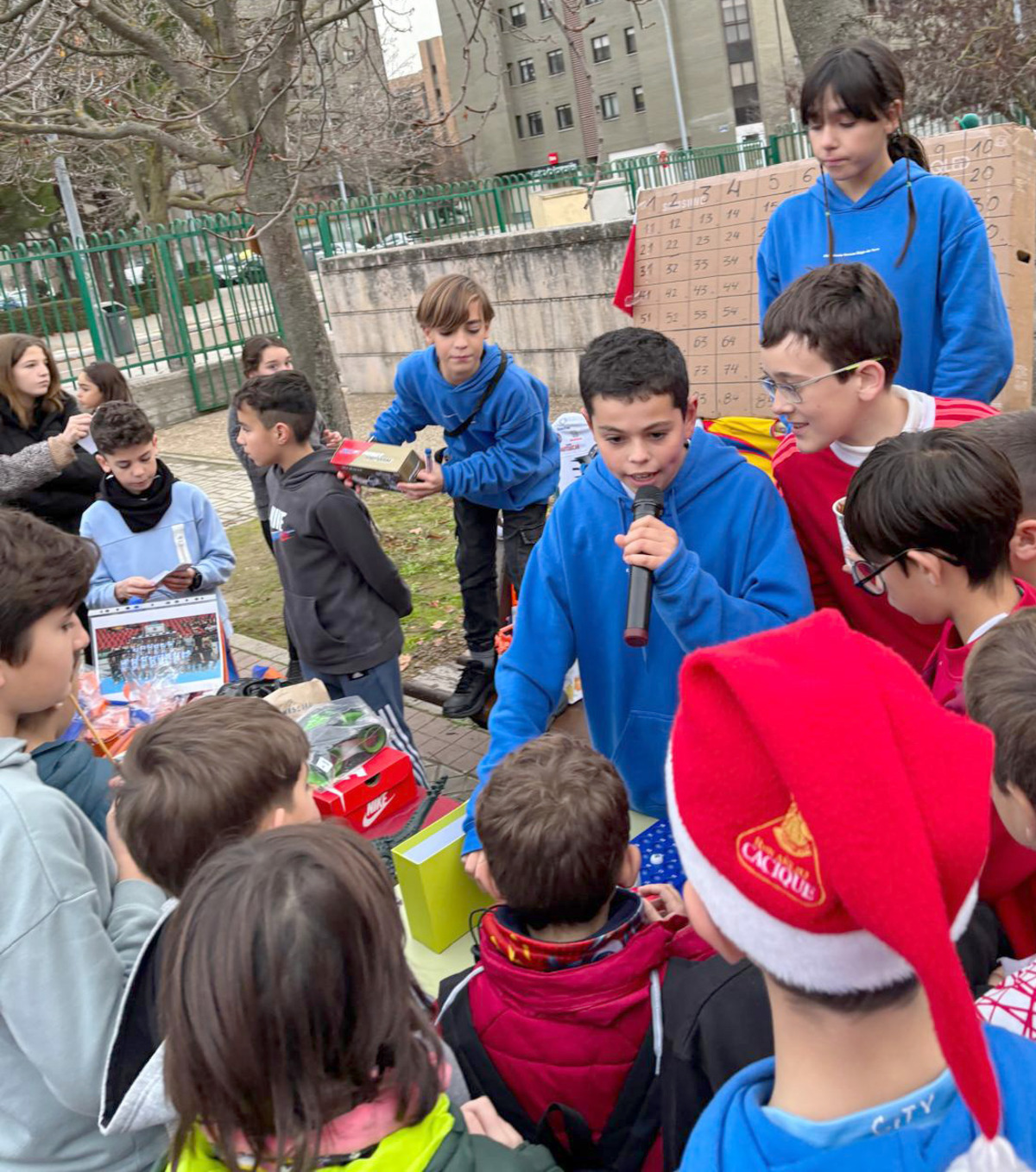 Alumnos del Íñigo de Toro se unen por la ELA.