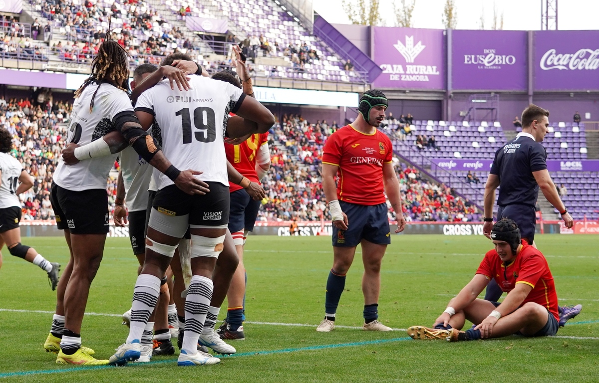 La selección española absoluta de rugby masculino se enfrenta a Fiyi en el estadio José Zorrilla de Valladolid.  / MIRIAM CHACÓN / ICAL