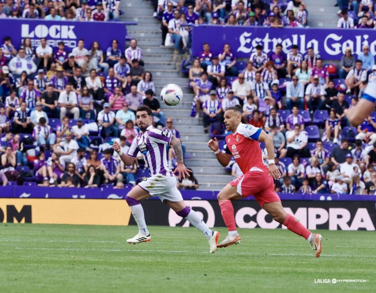 Partido entre el Real Valladolid y el Espanyol.  / LALIGA