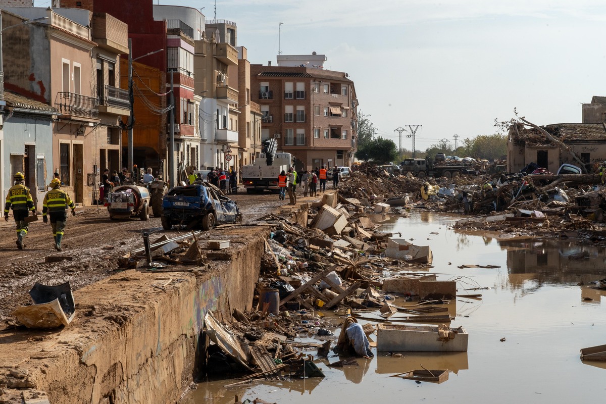 Una semana después, desolación en la zona cero  / EDUARDO MARGARETO / ICAL