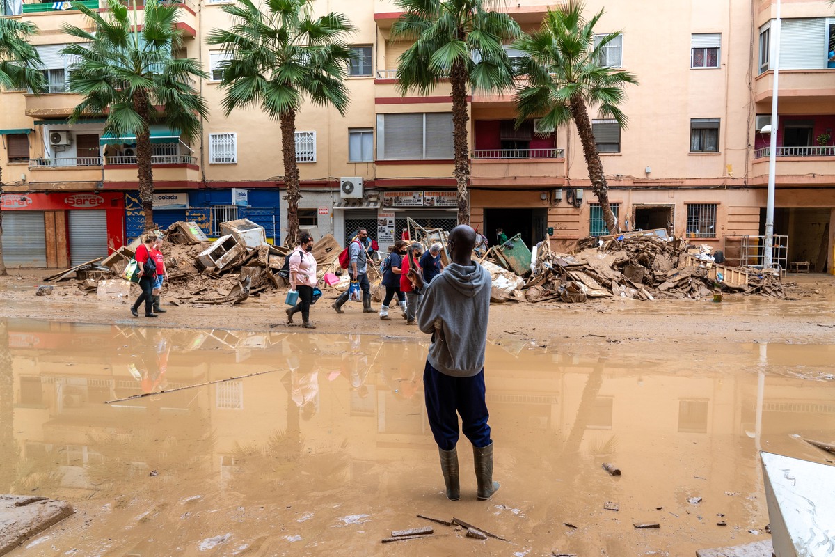 Una semana después, desolación en la zona cero  / EDUARDO MARGARETO / ICAL