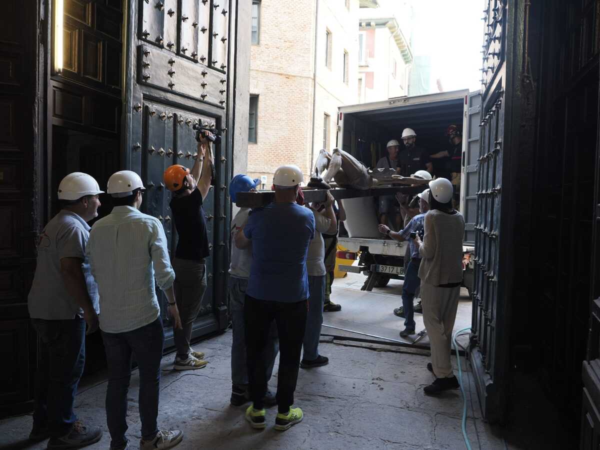 Traslado del ‘Santo Cristo del Humilladero’ de la iglesia de la Veracruz