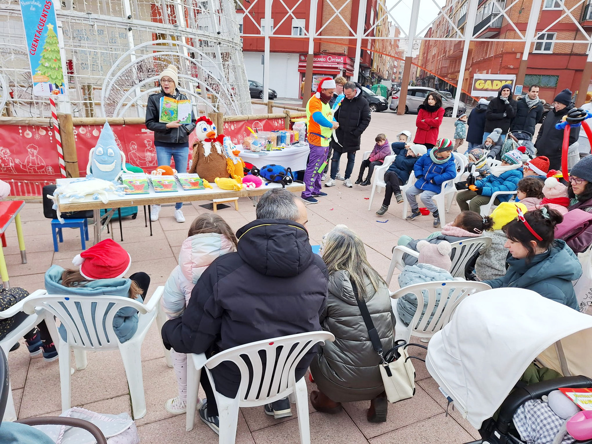 I Mercado Navideño de los comerciantes de La Victoria.  / ICAL