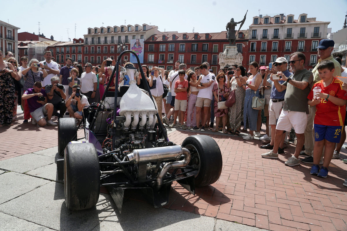 Presentación del monoplaza que competirá en la prueba de Formula Student  / RUBÉN CACHO / ICAL