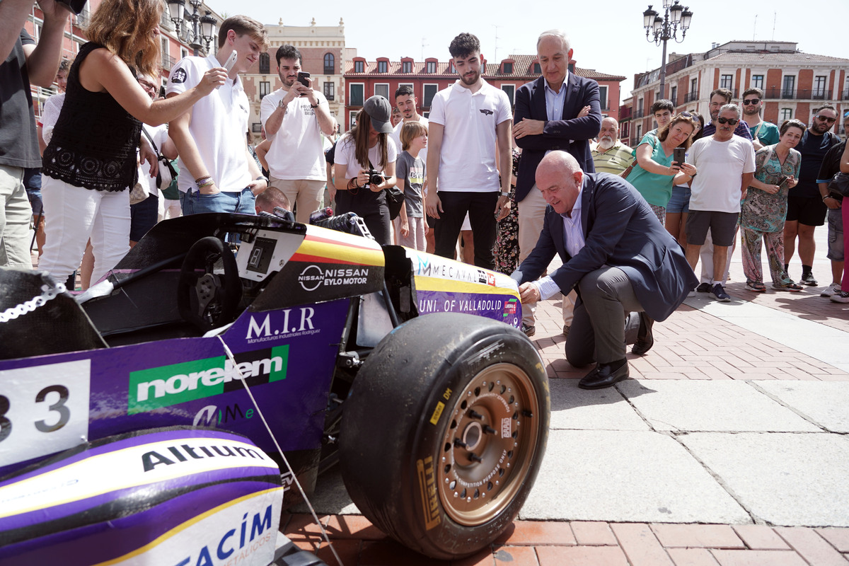 Presentación del monoplaza que competirá en la prueba de Formula Student  / RUBÉN CACHO / ICAL