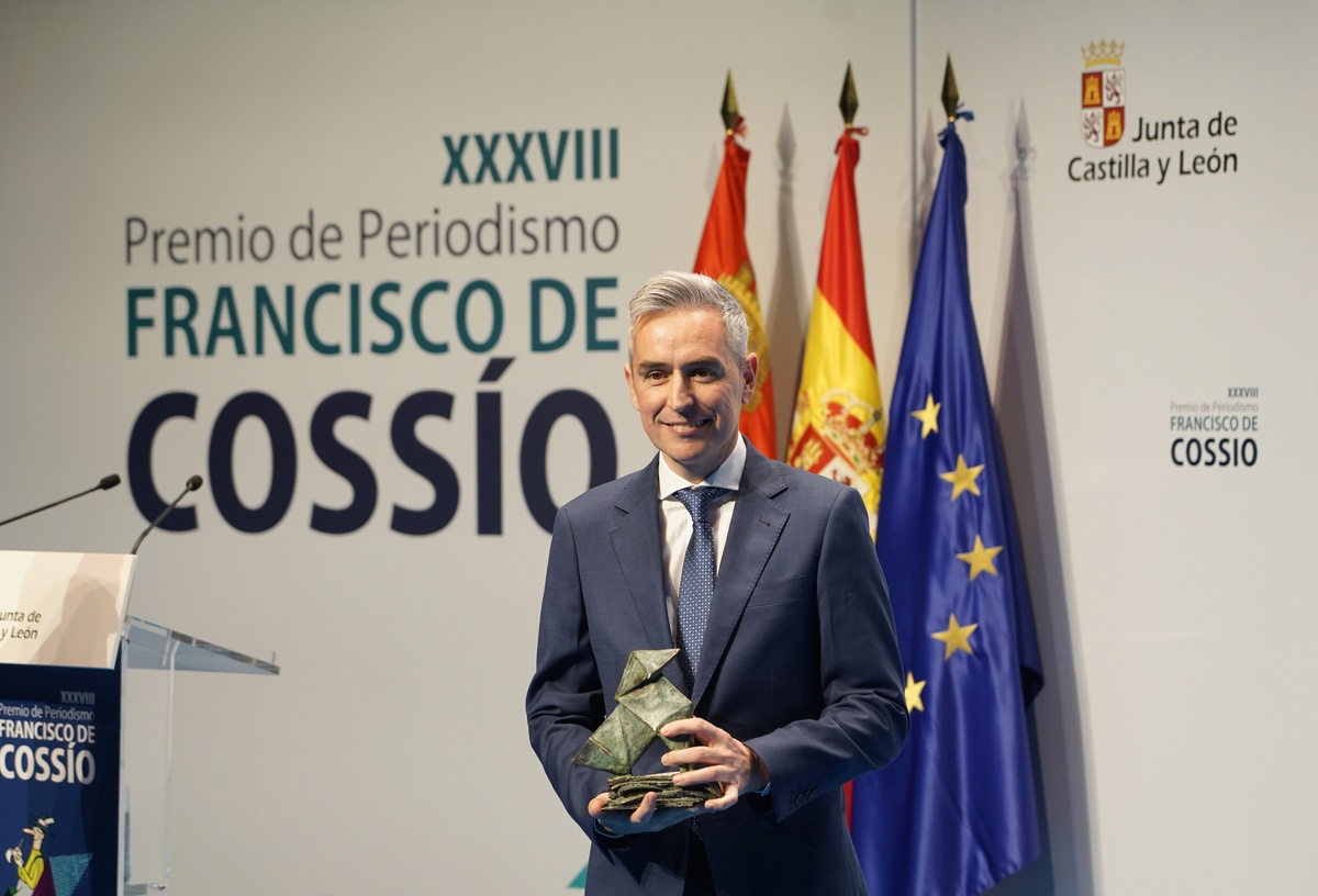 Entrega de los XXXVIII Premios de Periodismo 'Francisco de Cossío'  / RUBÉN CACHO / ICAL