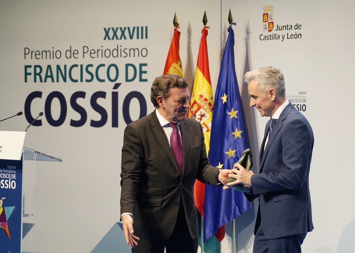 Entrega de los XXXVIII Premios de Periodismo 'Francisco de Cossío'  / RUBÉN CACHO / ICAL