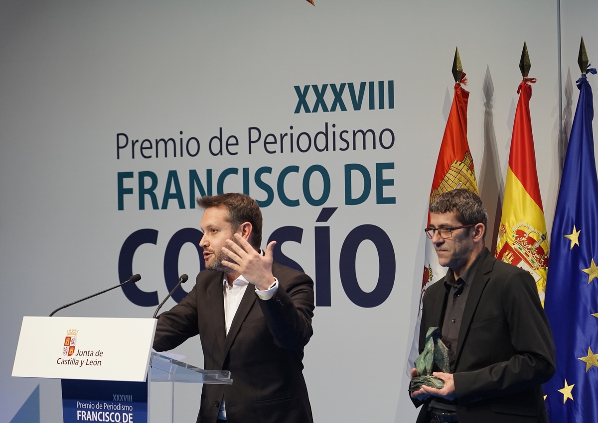 Entrega de los XXXVIII Premios de Periodismo 'Francisco de Cossío'  / RUBÉN CACHO / ICAL