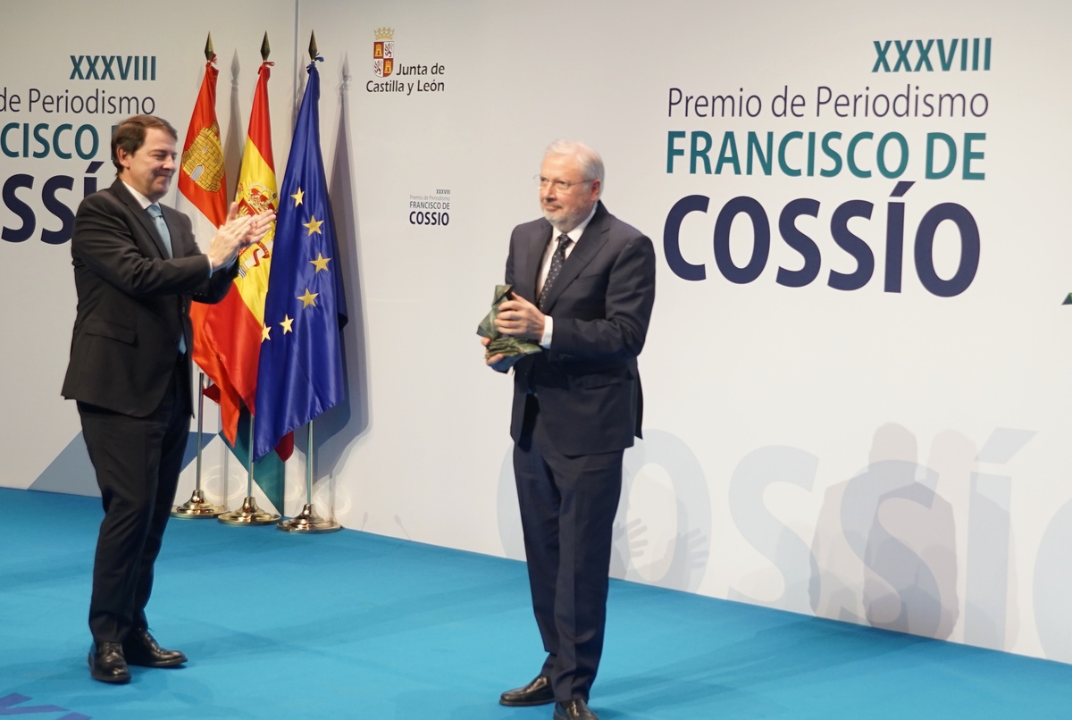 Entrega de los XXXVIII Premios de Periodismo 'Francisco de Cossío'  / RUBÉN CACHO / ICAL