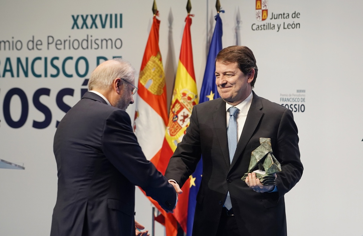 Entrega de los XXXVIII Premios de Periodismo 'Francisco de Cossío'  / RUBÉN CACHO / ICAL