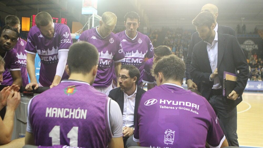 UEMC Real Valladolid remonta en el último cuarto y gana