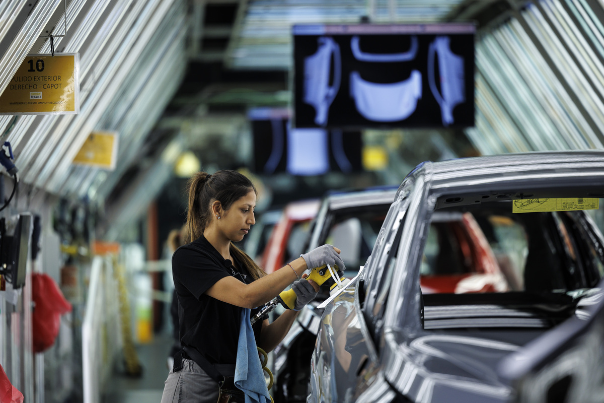 Fabricación en la factoría de Renault en Valladolid de los nuevos Captur y Symbioz