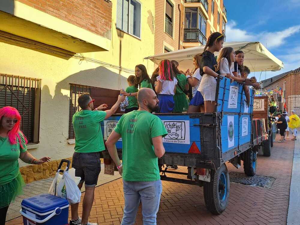 Laguna vive con la alegría de sus peñas sus fiestas patronales