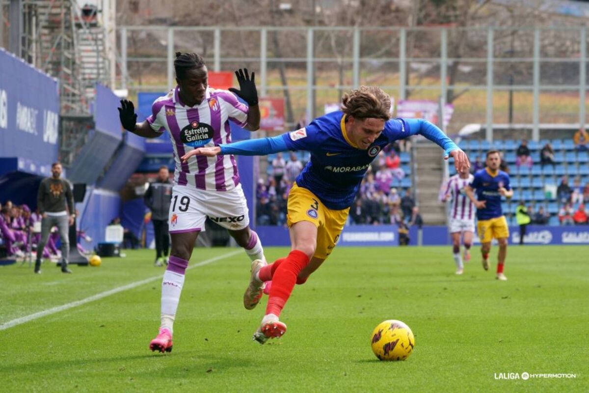 Imagen del Andorra-Real Valladolid.  / LALIGA