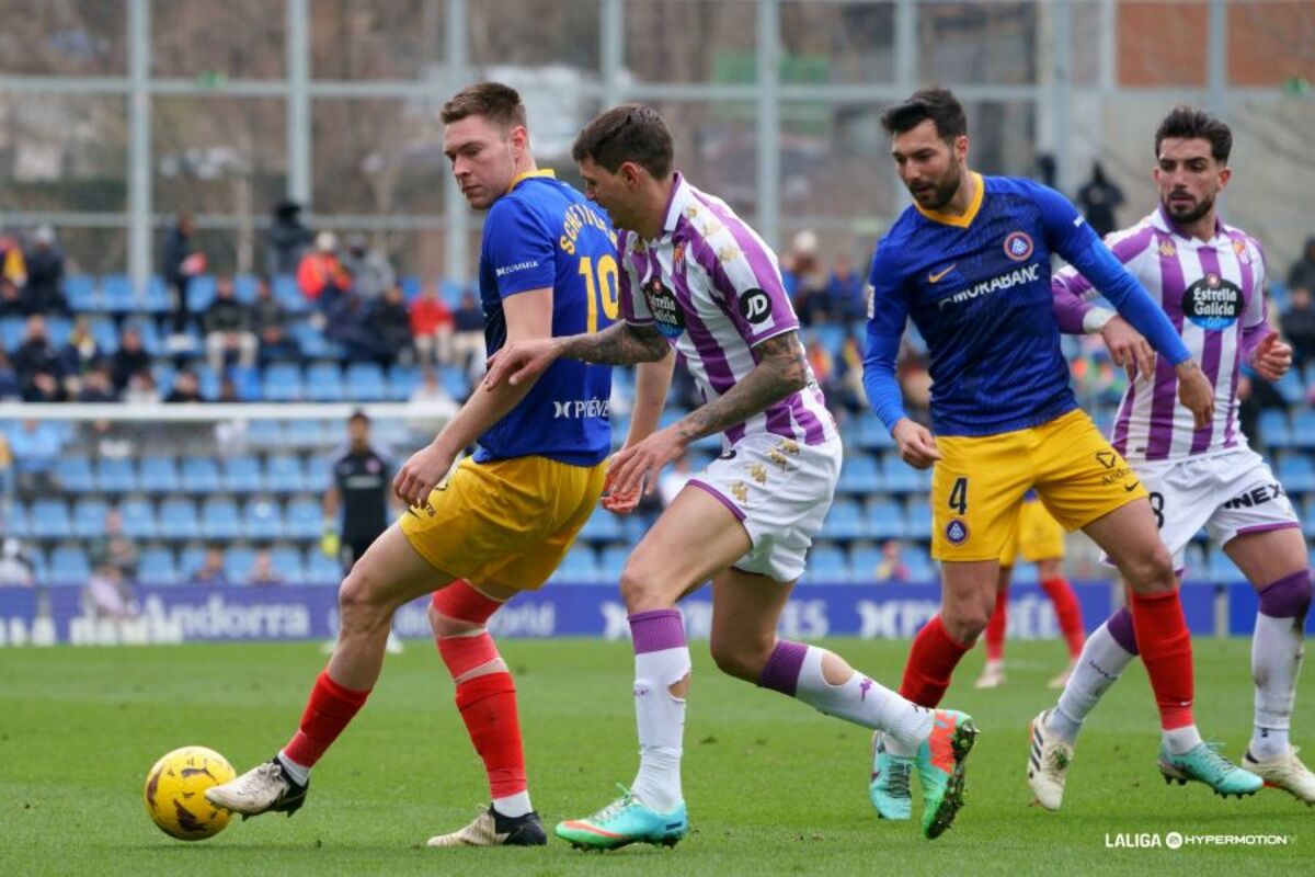 Imagen del Andorra-Real Valladolid.  / LALIGA