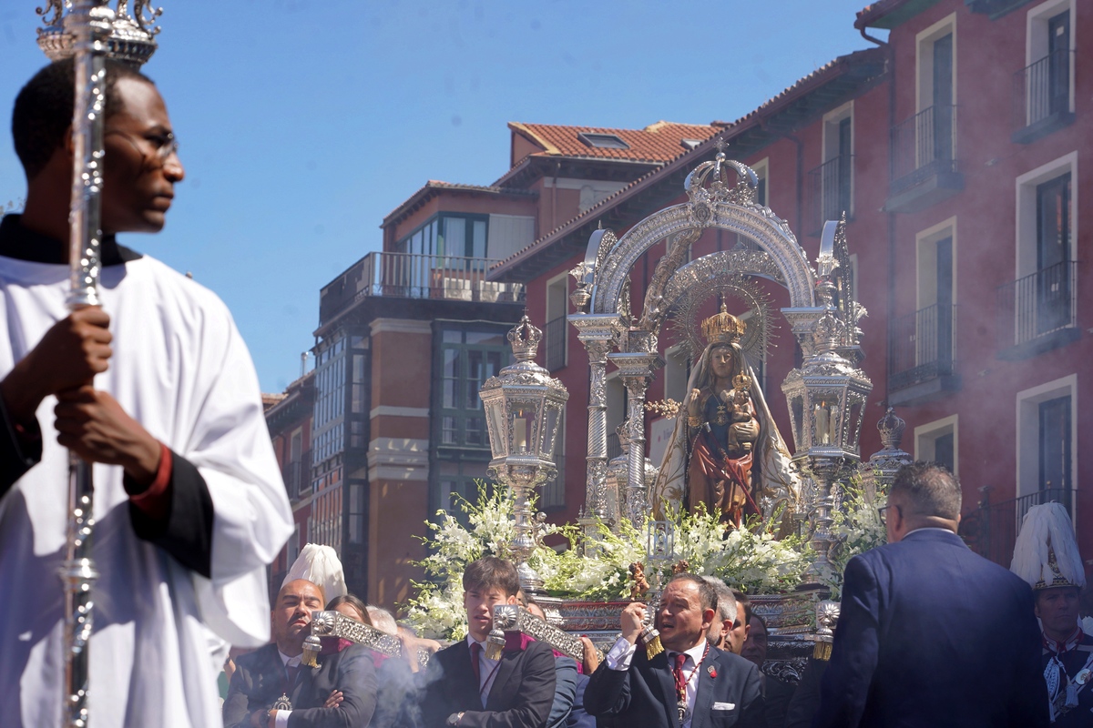 Procesión de Nuestra Señora de San Lorenzo.  / MIRIAM CHACÓN / ICAL