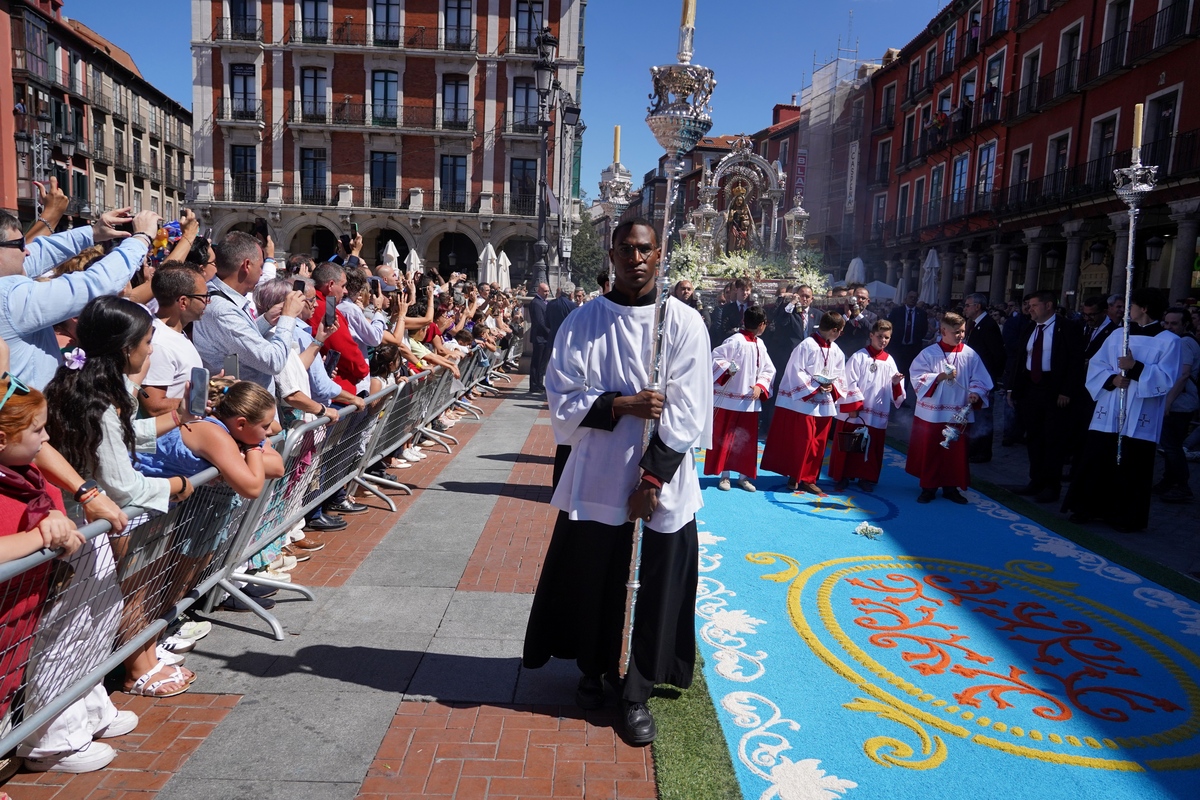 Procesión de Nuestra Señora de San Lorenzo.  / MIRIAM CHACÓN / ICAL