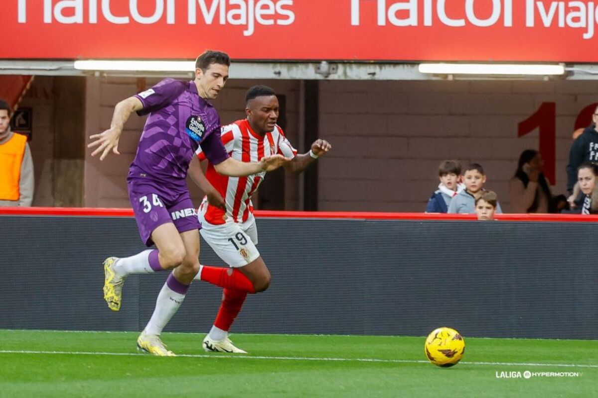 Imágenes del partido entre el Real Sporting y el Real Valladolid.  / LALIGA