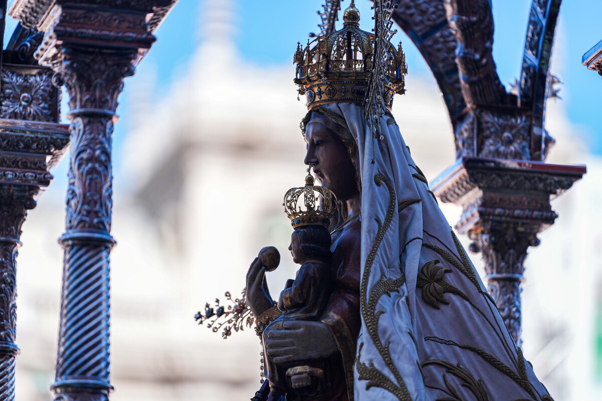 Procesión de Nuestra Señora de San Lorenzo.  / RUBÉN ORTEGA