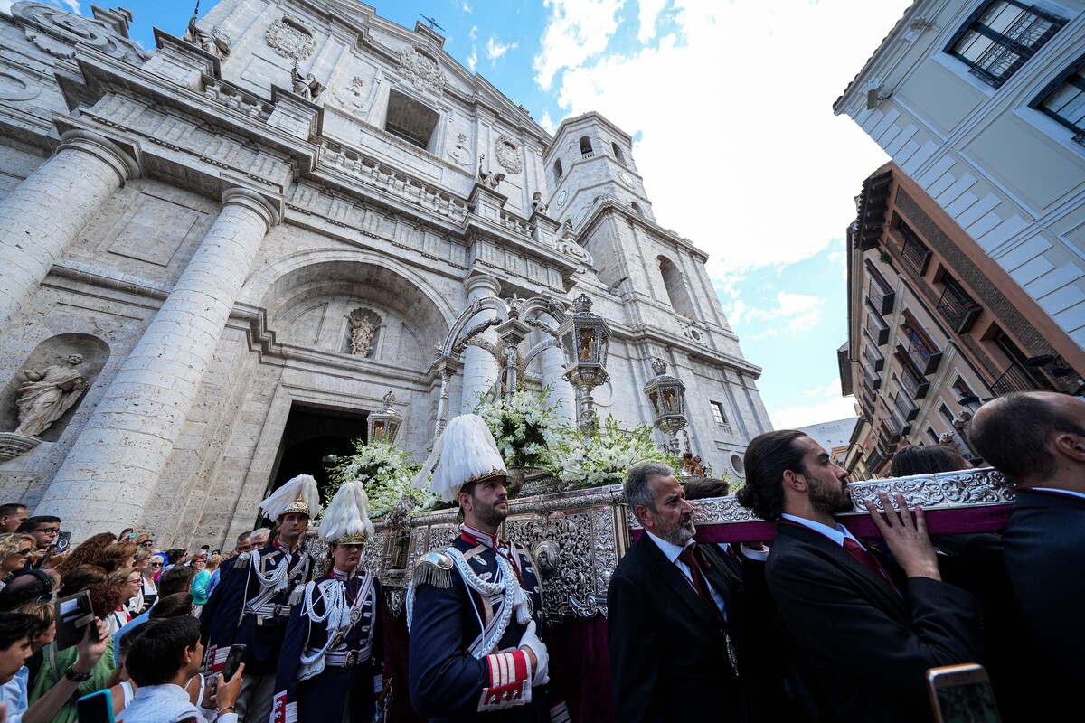 Procesión de Nuestra Señora de San Lorenzo.  / RUBÉN ORTEGA